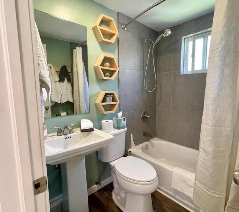 Photo of Bathroom in Redstone