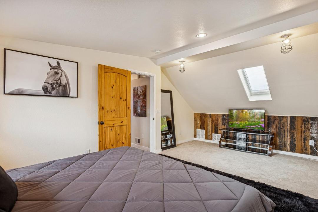 Photo of Bedroom in Lincoln Park