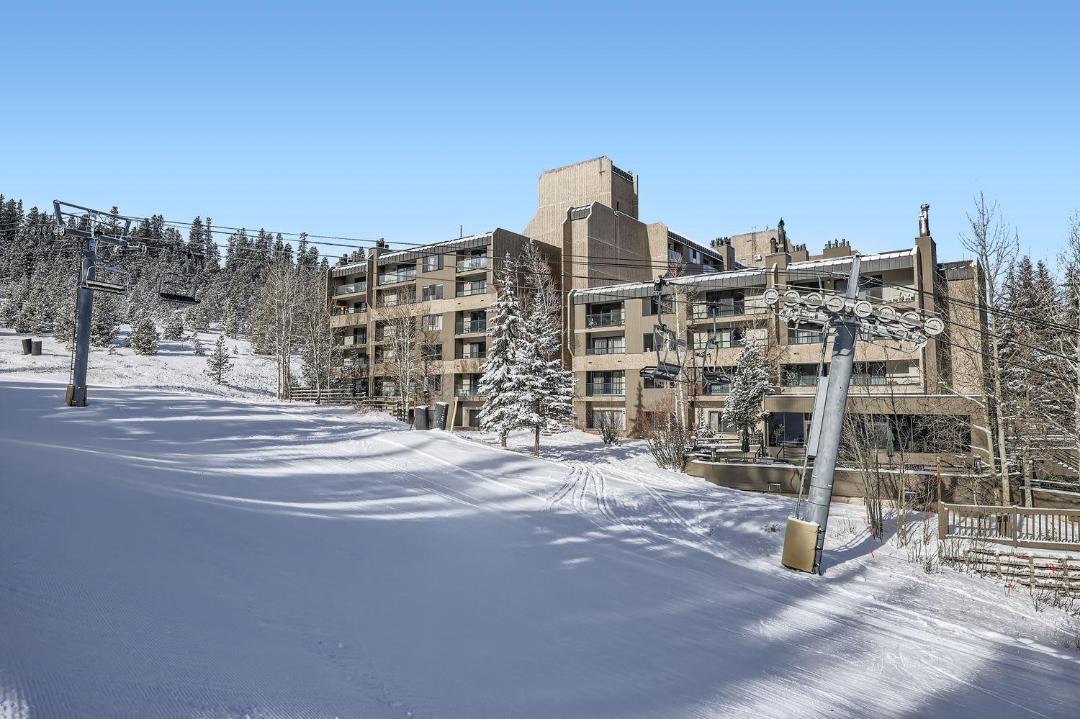 Photo of Others in Peak 9