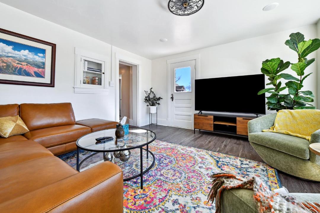 Photo of Livingroom in West Colorado Springs