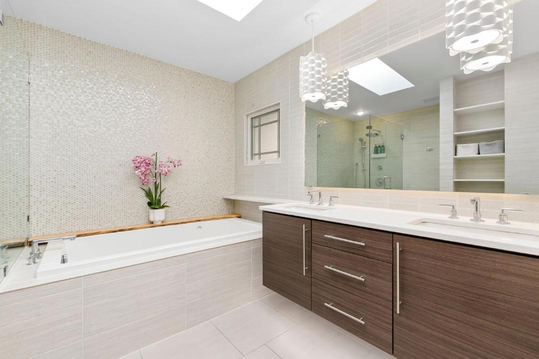 Photo of Bathroom in Martinez Park