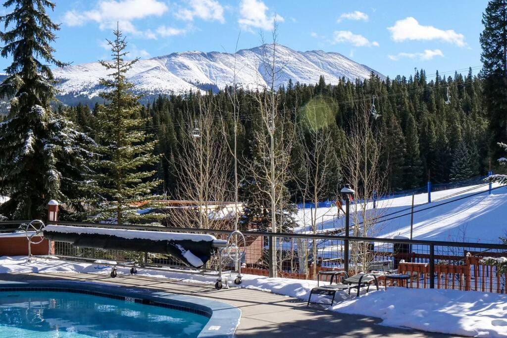 Photo of Others in Peak 9