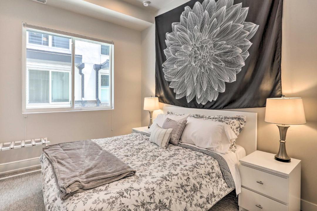 Photo of Others in Sloan Lake