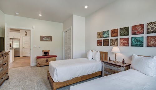 Premier Condo, 2 Bedrooms