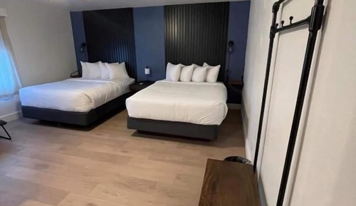 Double Room, 2 Queen Beds, Non Smoking