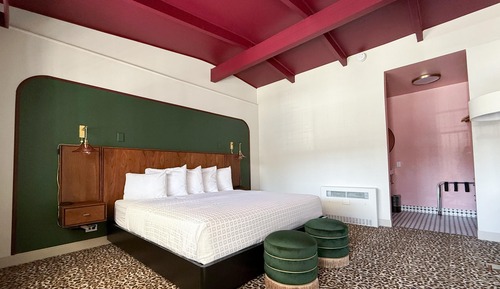 Standard Room, 1 King Bed, Non Smoking