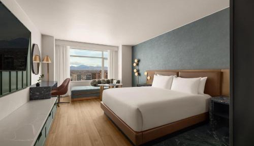 King Room with Mountain View