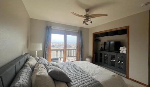 Queen Room with Balcony
