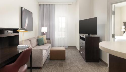 One-Bedroom King Suite