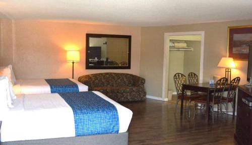 Studio Suite with Two Queen Beds - Non-Smoking