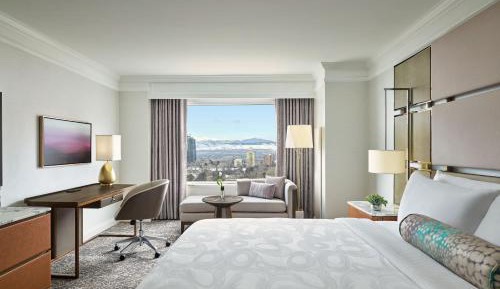 King Room with Mountain View