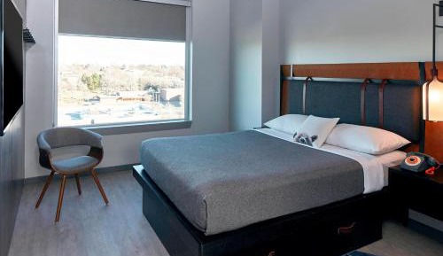 Queen Room with Corner Windows
