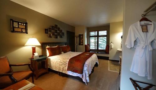 Queen Room