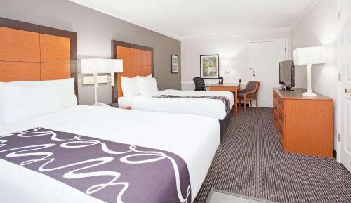 Double Room with Two Double Beds - Non-Smoking