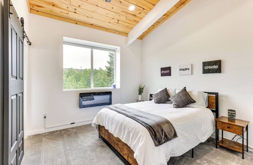 Fairplay Cottage | Colorado Retreat w/Gas Grill & Mountain Views!