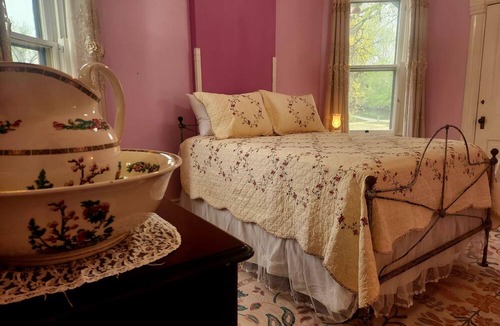 Northside Bed & Breakfast | Downen House Bed & Breakfast
