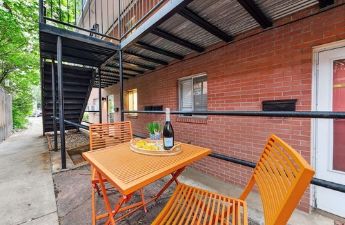 Old Town Condo | Azure Suite Walkable Old Town Condo w/Park View