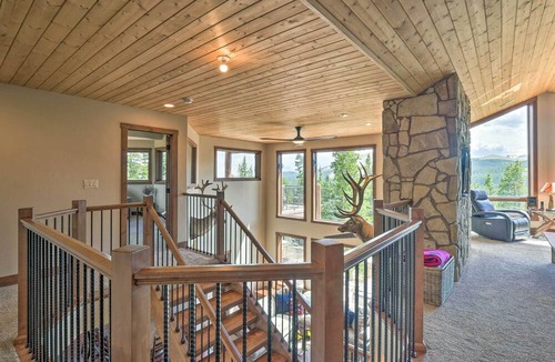 Valley of the Sun Cottage | 26-0111 Fairplay Home w/Hot Tub & Mountain Views!