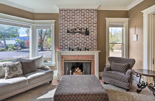Canon City Cottage | Classic Cañon City Getaway - 13 Mi to Royal Gorge!