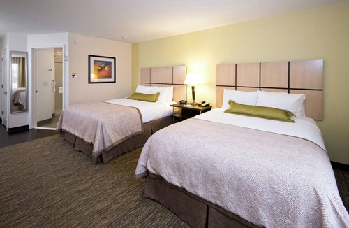 Greeley Hotel | Candlewood Suites Greeley by IHG