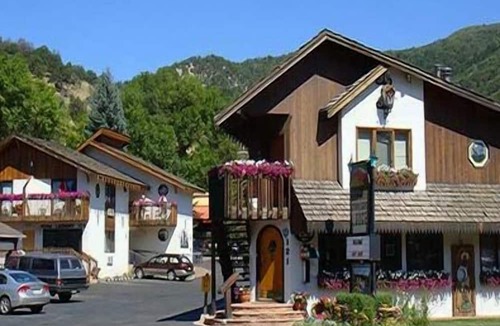 Glenwood Springs Hotel | Starlight Lodge