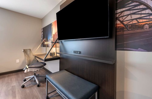 River North Art District Hotel | Vīb Hotel by Best Western Denver RiNo