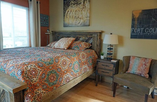 Martinez Park House | Industrial Old Town Bungalow w/Free Cruiser Bikes