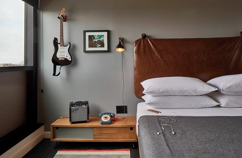 Uptown Hotel | MOXY Minneapolis Uptown