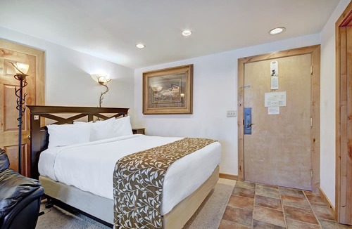 Peak 9 Condo | Ski-in/ski-out Studio W/snowy Alpine Views - Walk To Main St Studio Bedroom Condo by RedAwning