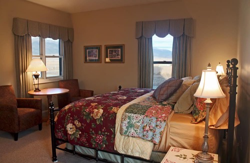 Westcliffe Cabin | Lamp Post Lodge