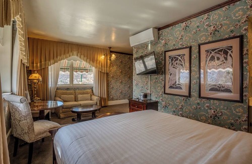 Historic Downtown Durango Hotel | The General Palmer Hotel