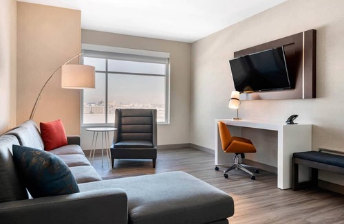 South Loop Hotel | Cambria Hotel Bloomington Mall of America Minneapolis Airport