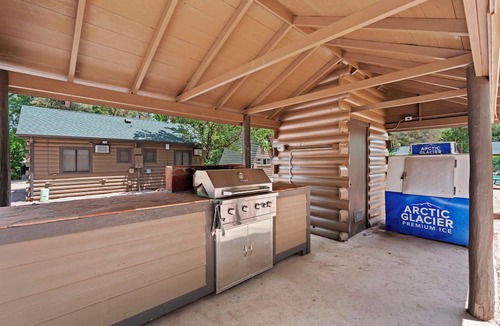 Colorado Springs Cabin | Timber Lodge Cabin 16