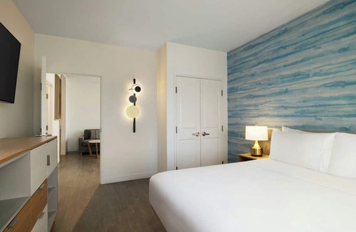 Central Newport News Hotel | Towneplace Suites By Marriott Newport News Airport