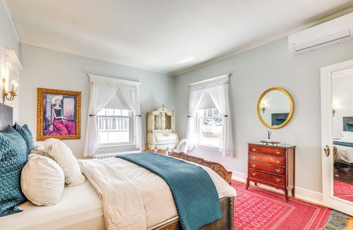 Capitol Hill Cottage | Historic French Consulate! Cap Hill Area, Walkable