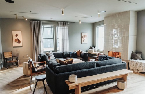 Fayetteville Hotel | Stonebreaker Hotel