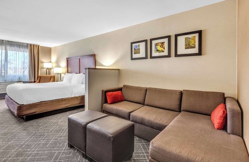 Wheat Ridge Hotel | Comfort Inn Denver West Arvada Station