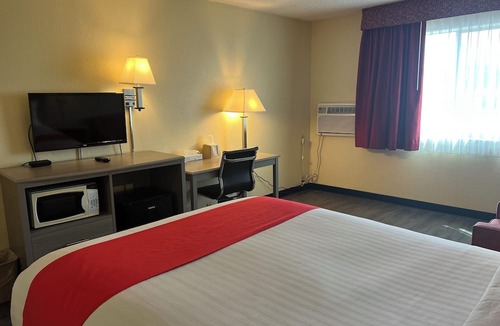 Castle Rock Hotel | Rockview Hotel Castle Rock Downtown