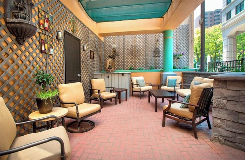 Downtown Wilmington Hotel | Courtyard by Marriott Wilmington Downtown