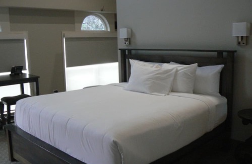 Lone Tree Hotel | Lone Tree Golf Club And Hotel