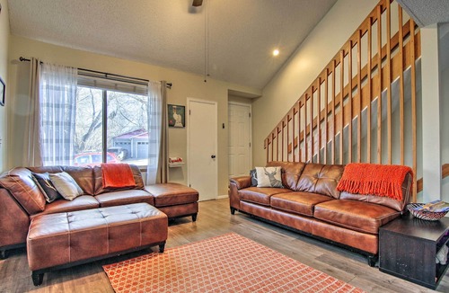 Manitou Springs Condo | Manitou Springs Escape w/A/C & Private Deck!