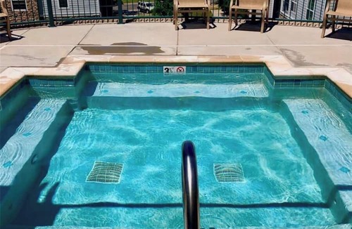Lincoln Square Lofts Condo | Pottery Barn Perfect Steps 2 LightRail, Mall, Restaurants, Shop, Schwab,Skyridge