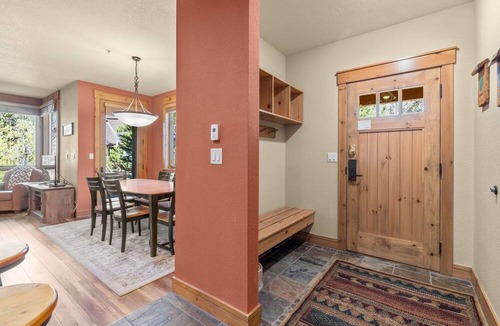 Keystone Condo | Luxury Townhome Just Steps to the Pool, The Exclusive Settlers Creek