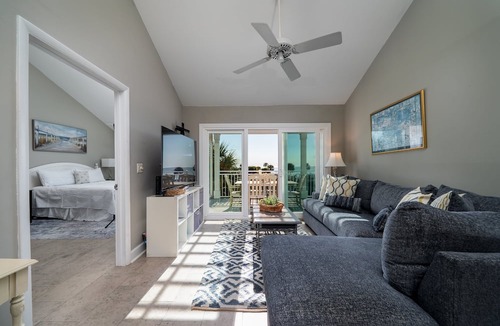 Seabrook Island House | 2nd Floor Ocean View Atrium! 5 Stars! Dog Welcome!