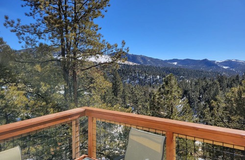 Cripple Creek House | Cripple Creek Cabin with Fantastic Views and Hot Tub