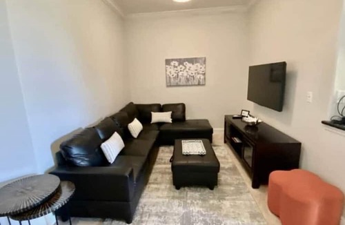 Reunion Condo | Renovated Townhome at Reunion, 6 Miles to Disney!