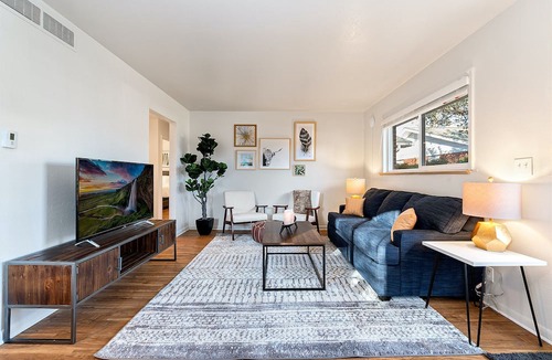University Acres Condo | Hidden Gem Near Old Town | Grill & Cruiser Bikes!