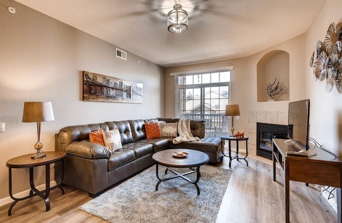 Englewood Condo | LUXURY FURNISHED CONDO, WHOLE FOODS, COSTCO, HOSPITALS, & CENTENNIAL AIRPORT
