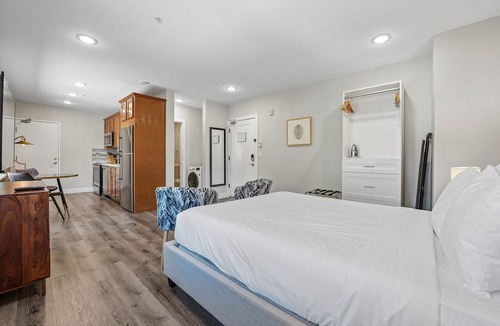 Highland Apartment | Kasa LoHi Denver