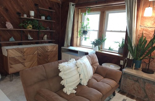 Cascade-Chipita Park Cabin | Amazing Creekside Mountain Cabin Your Basecamp for Colorado Adventures